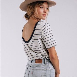 Low back stripe shirt